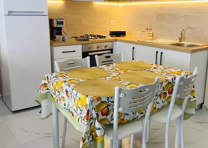 Barefoot Bay Retreat Apartment Golem (Tirana)